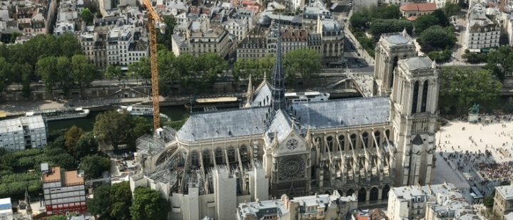 Pariser Kathedrale Notre-Dame erhält im Herbst neue Fenster