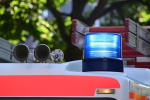 Kleinflugzeug stürzt auf Dach von Wohnhaus: Zwei Tote in Niedersachsen