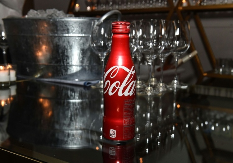 Coca-Cola meldet starkes Gewinnplus dank der Fußballweltmeisterschaft