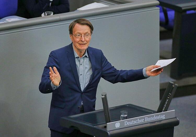 Lauterbach fordert schnelle Maßnahmen zum Hitzeschutz