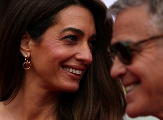 George und Amal Clooney fliehen wegen Waldbrand aus Luxus-Anwesen in Südfrankreich