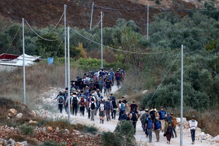 Palästinenser bei Marsch israelischer Siedler durchs Westjordanland angeschossen