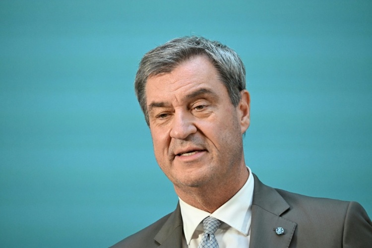 Söder: Kanzler Merz steht 