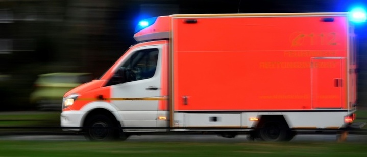 Nordrhein-Westfalen: Arbeiter wird auf Baustelle von Radlader überrollt und stirbt