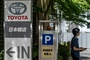 Schwacher Yen hilft: Toyota hebt Gewinnprognose an