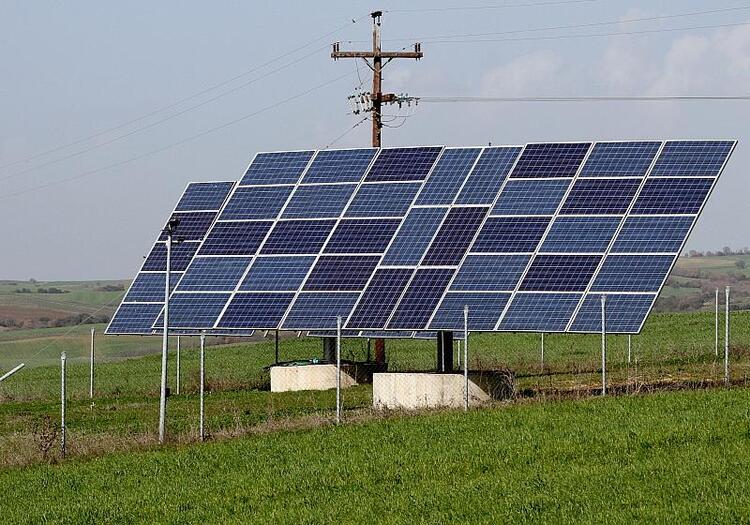 BDEW: Stromversorgung in Deutschland trotz Trockenheit gesichert