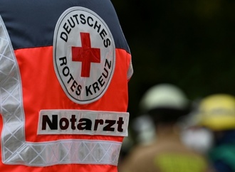 Arbeiter stribt in Niedersachsen durch umkippenden Bagger