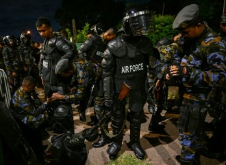 Sri Lanka setzt nach Unruhen in Gefängnis Soldaten ein