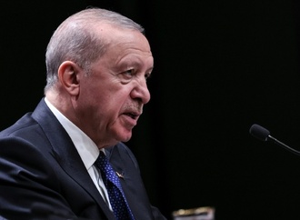 Medien: Türkischer Präsident Erdogan zu Dreiergipfel in Saudi-Arabien eingetroffen