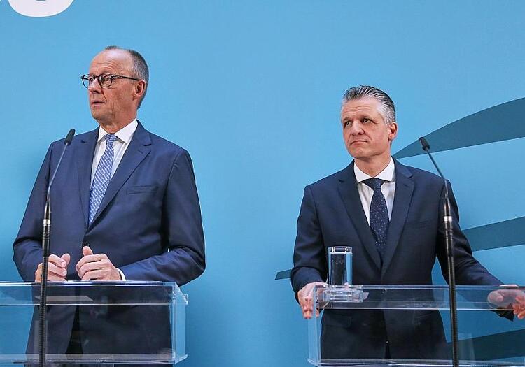 Frei: Fraktion geschlossen hinter Kanzler