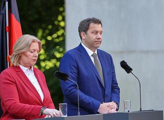 SPD-Bezirk fordert Mitgliedervotum über Parteiführung