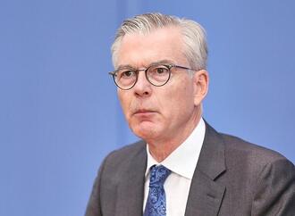 Wirtschaftsweiser gegen Einführung von Schwerarbeiter-Rente