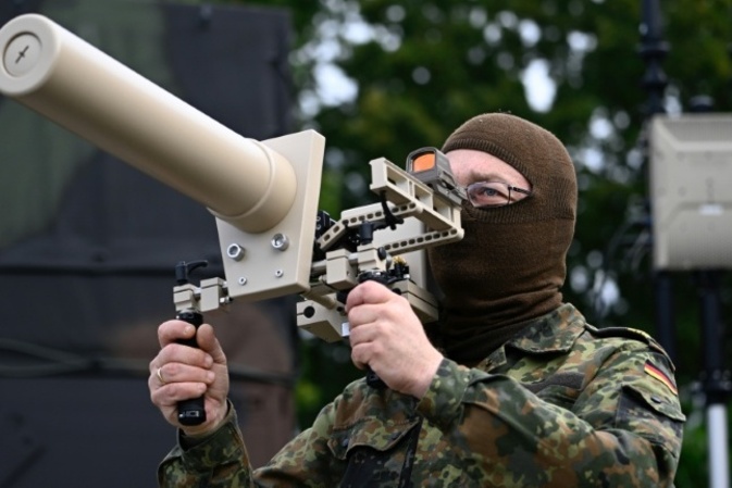 Drohnenabwehr an Flughäfen: Ministerpräsident Günther für Einsatz der Bundeswehr