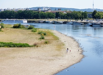 Binnenschiffer: Rhein könnte bald nicht mehr durchgängig befahrbar sein