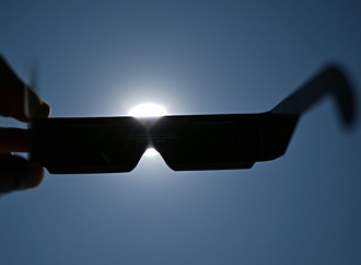 Run auf Schutzbrillen vor Sonnenfinsternis in Spanien und anderen Ländern