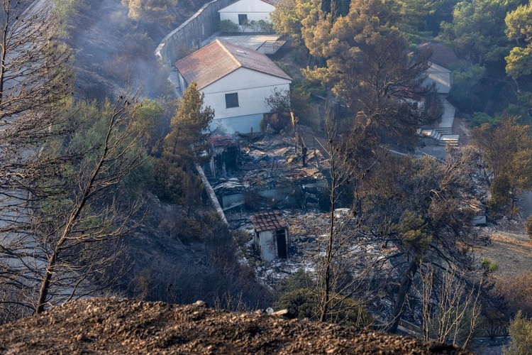 Waldbrände in Kroatien und Griechenland: Mehr als 2000 Menschen evakuiert