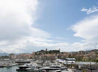 Zusammenstoß zweier Ausflugsboote bei Cannes: 24-Jähriger vermisst