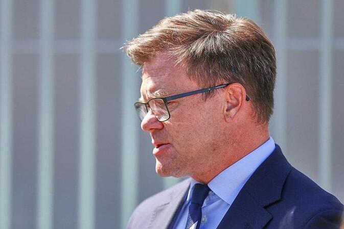 Schneider plant Millionenhilfe für Reparatur von Tschernobyl-Hülle