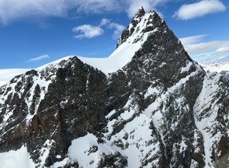 Abtauender Gletscher in der Schweiz gibt Leichen zweier vermisster Bergsteiger frei