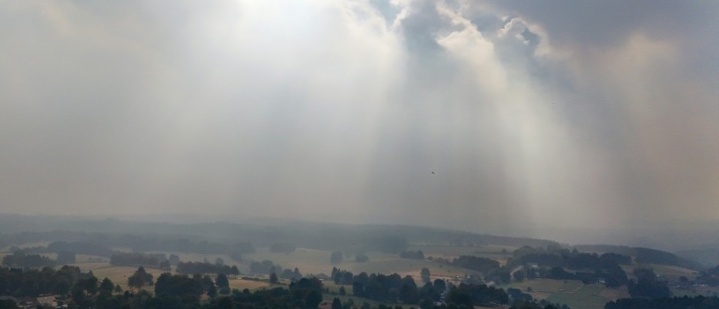 Evakuierungen in Monschau und Belgien wegen Waldbrands aufgehoben - Lage weiter ''kompliziert''
