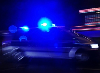 Per Notruf aus fahrendem Auto: Achtjährige stoppt Trunkenheitsfahrt ihrer Mutter