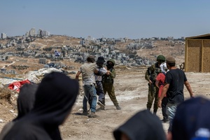 Israelische Siedler im Westjordanland greifen AFP-Journalisten an