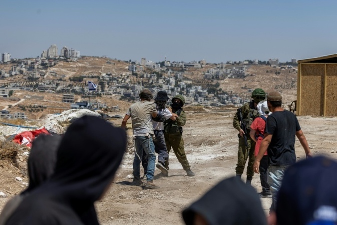 Israelische Siedler im Westjordanland greifen AFP-Journalisten an