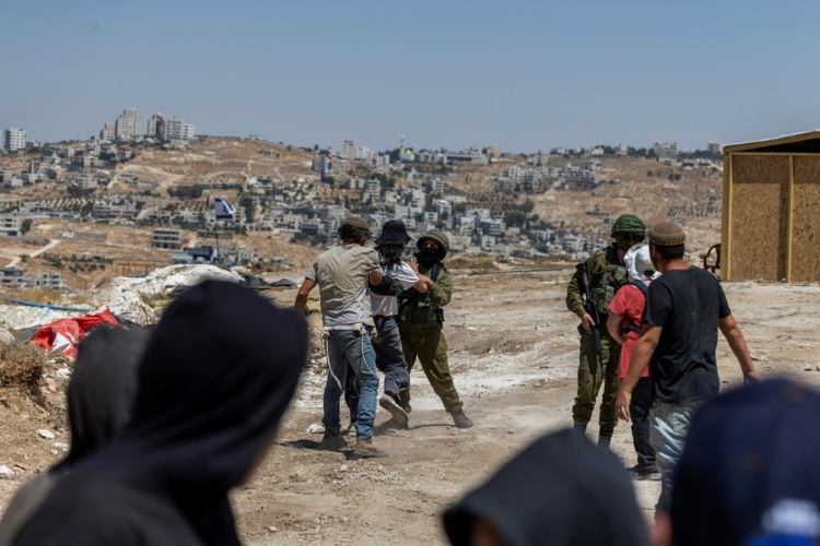Israelische Siedler im Westjordanland greifen AFP-Journalisten an