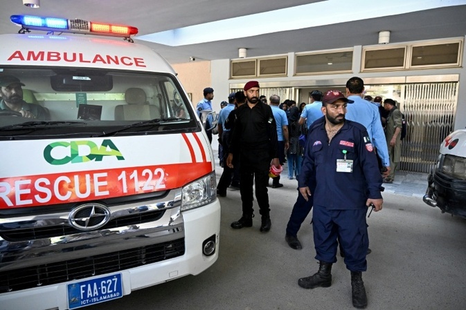 14 Säuglinge sterben bei Brand auf Entbindungsstation in Pakistan