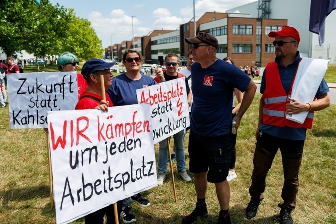 Auto-Expertin Keim sieht Chancen für VW - Stellenabbau unvermeidlich