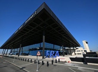Nach Infektion mit Malaria: Beschäftigter von Frankfurter Flughafen gestorben