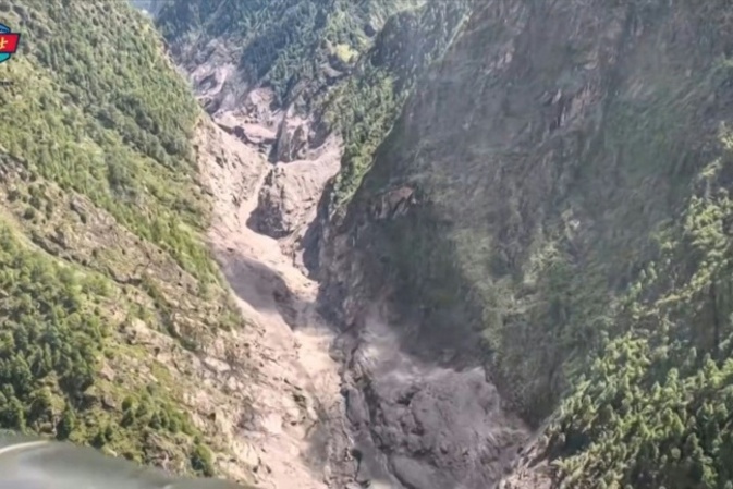 Zahl der Toten nach Sturzflut im Himalaya steigt weiter - mehr als 2400 Vermisste