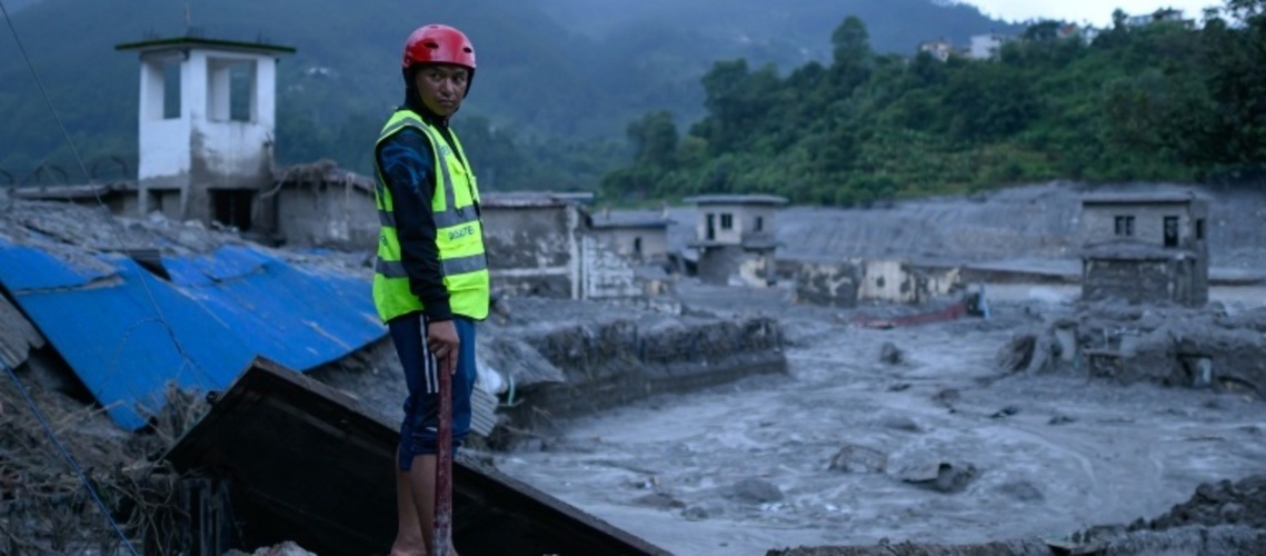 Rettungskräfte in Nepal kämpfen gegen Regen und steigende Pegelstände