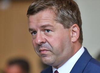 Schulze hält an Forderung nach Erhalt der Rente mit 63 fest