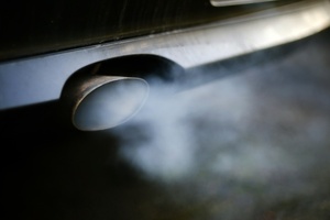 Umwelthilfe: Politikerinnen und Politiker nutzen wieder stärker Verbrenner-Autos