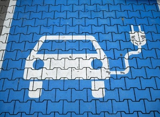 E-Auto-Trend setzt sich fort: Anteil an Neuzulassungen steigt über 32 Prozent