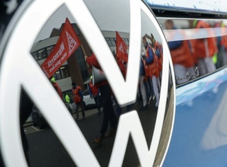 50.000 Stellen betroffen: Aufsichtsrat von Volkswagen stimmt Sanierungsplan zu