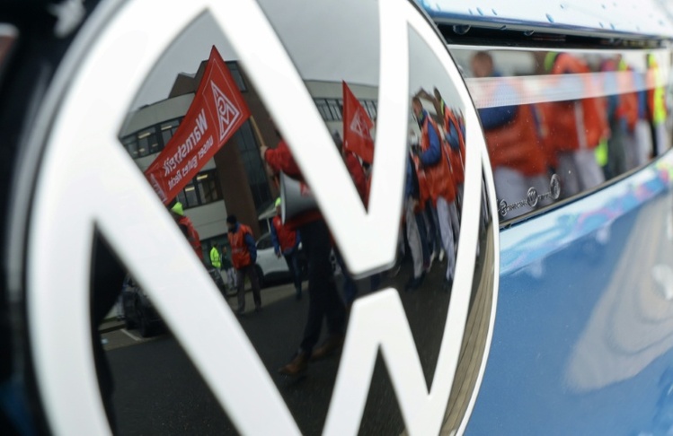 50.000 Stellen betroffen: Aufsichtsrat von Volkswagen stimmt Sanierungsplan zu