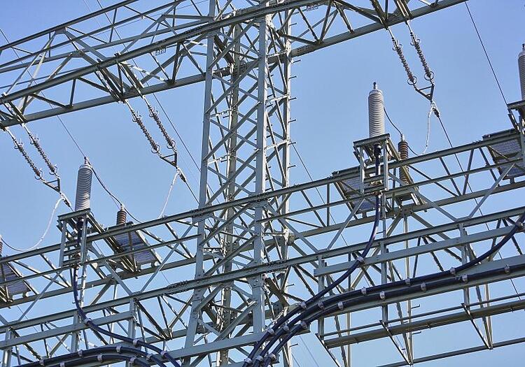 SPD fordert mehr Erdverkabelung zum Schutz der Stromnetze