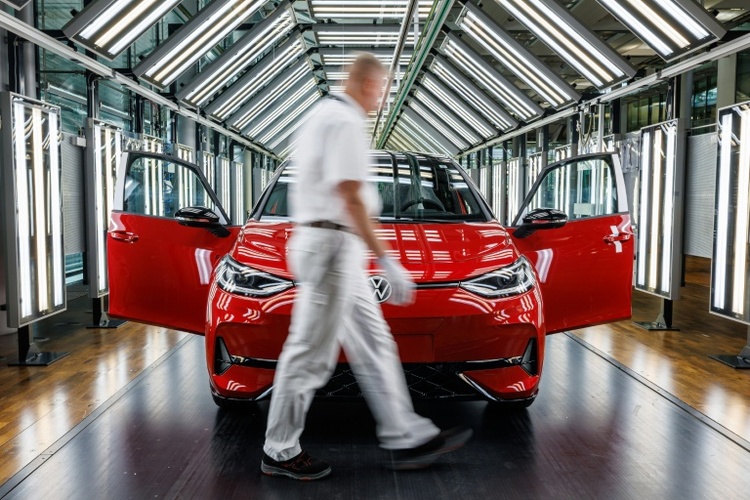 Einstimmiger Beschluss im Aufsichtsrat: VW streicht 50.000 weitere Stellen