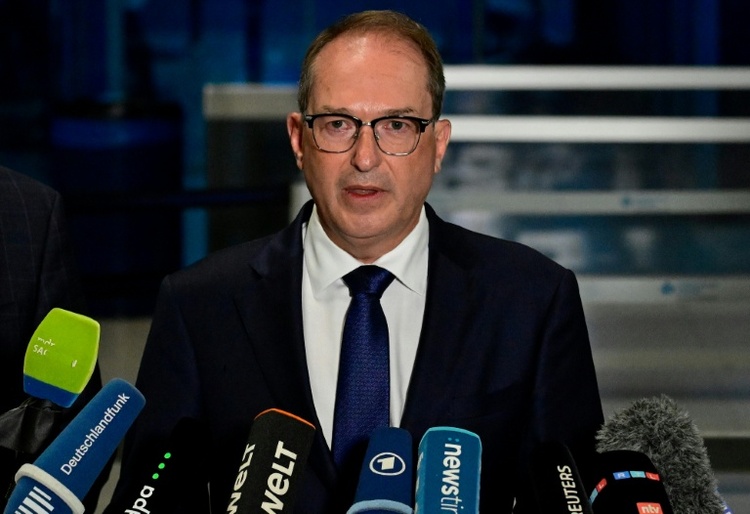 Anschläge auf Umspannwerke: Dobrindt geht von 