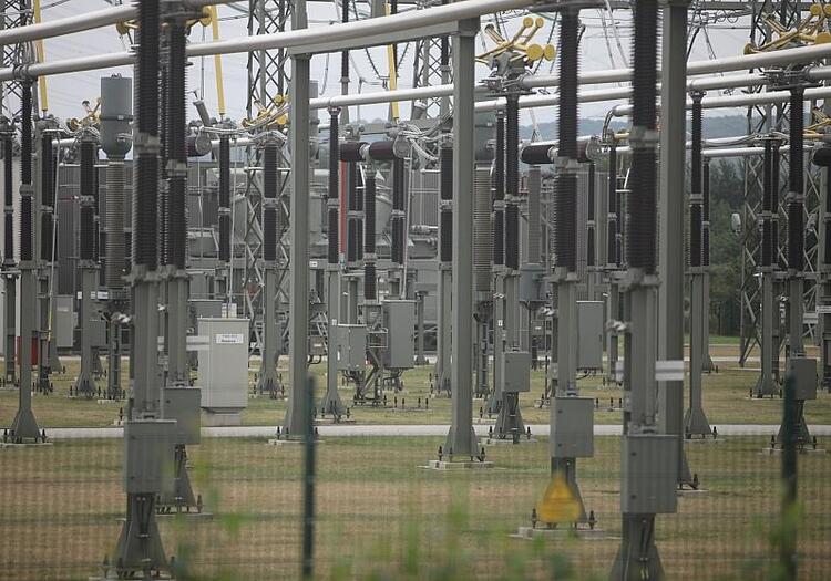 Angriffe auf Umspannwerke: NRW-Energieministerin kritisiert Regierung