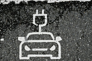 Studie: E-Autos fahren ein Drittel günstiger als Verbrenner