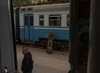 Kiew: Systematischer Angriff Russlands auf Schienennetz - Zug Richtung Polen getroffen