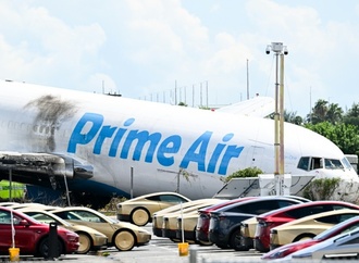 Nach Unglück in Miami: Amazon setzt Kooperation mit Fluggesellschaft aus