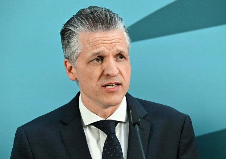Unions-Fraktionschef Frei will Sofortmaßnahmen gegen hohe Spritpreise zum 1. Oktober