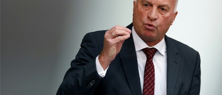 AfD-Verteidigungspolitiker kritisiert eigene Partei in Ukraine-Politik