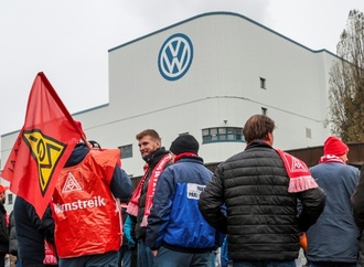 Proteste bei Herstellern und Zulieferern: ''Automobil-Aktionstag'' der IG Metall