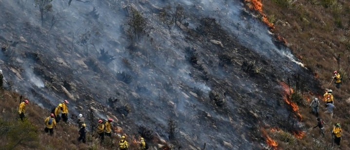 Kolumbien: Waldbrand in Touristenstadt Villa de Leyva größtenteils unter Kontrolle