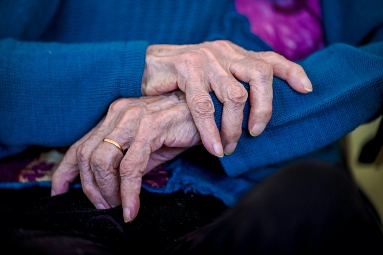 Alzheimer-Experten: Fast 1,8 Millionen Menschen in Deutschland leben mit Demenz